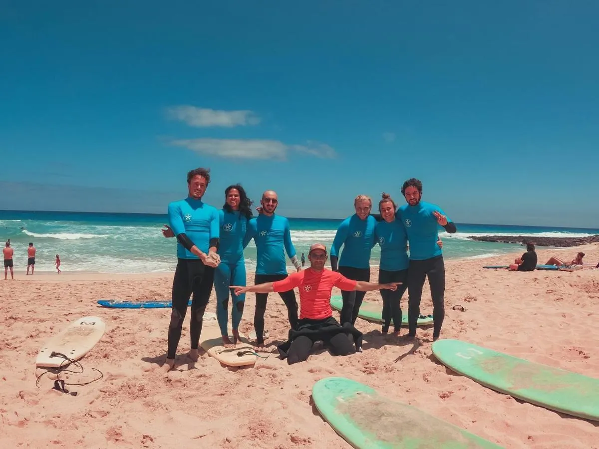 Хостел International Surf Camp Only Surf Коральео