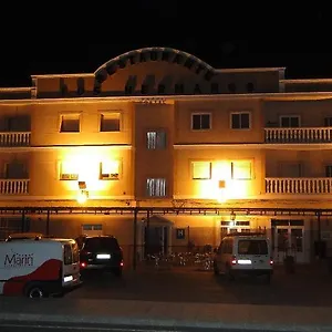 Hermanos Baza