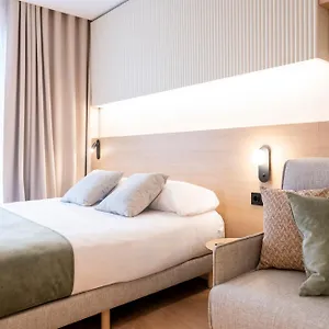 https://aparthotel-atenea-calabria.topbarcelonahotels.com