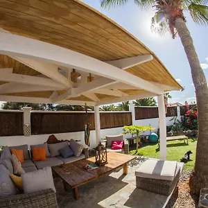 surfhouse.in-canary-islands.com/